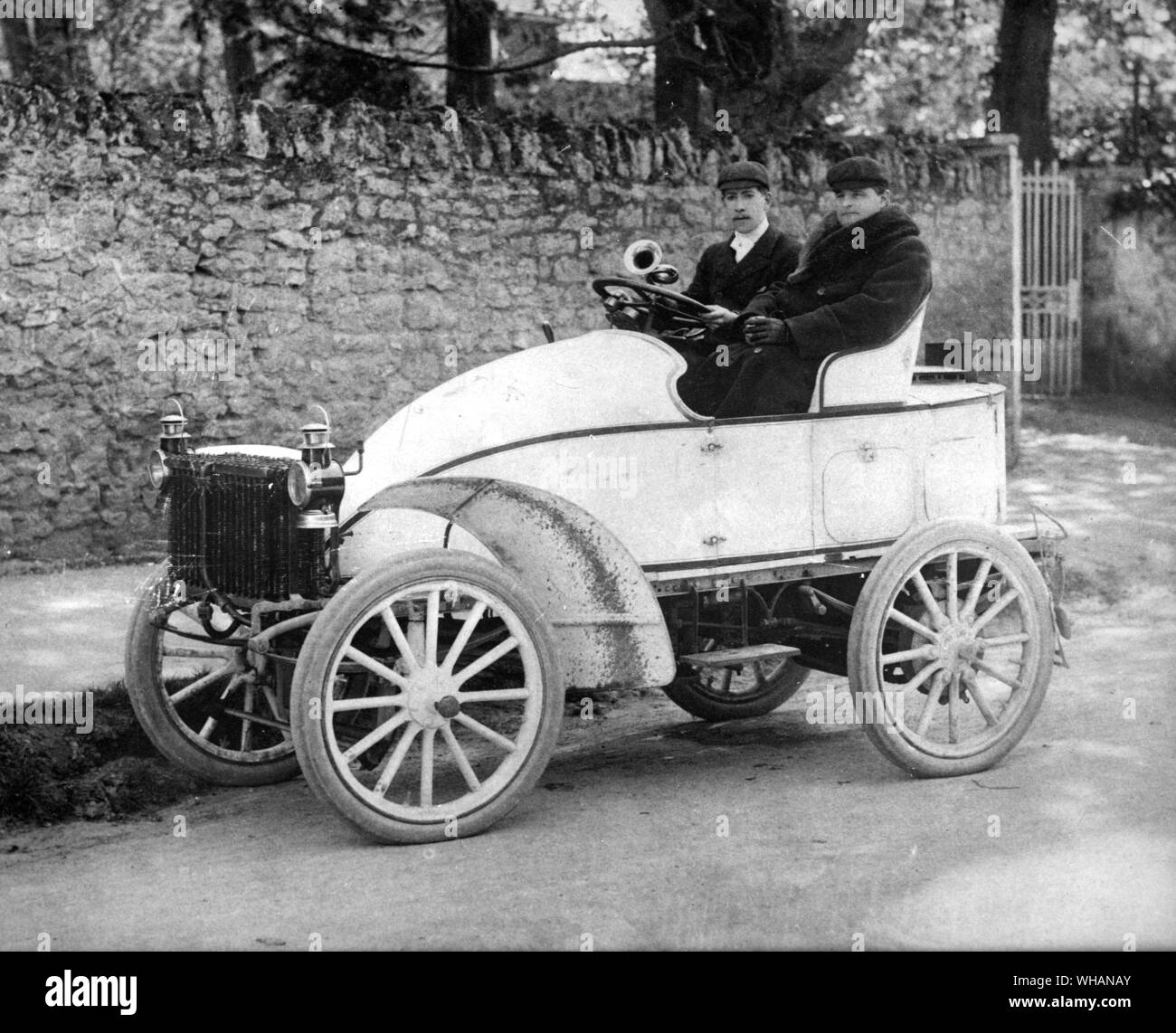 Automobile Black and White Stock Photos & Images - Alamy