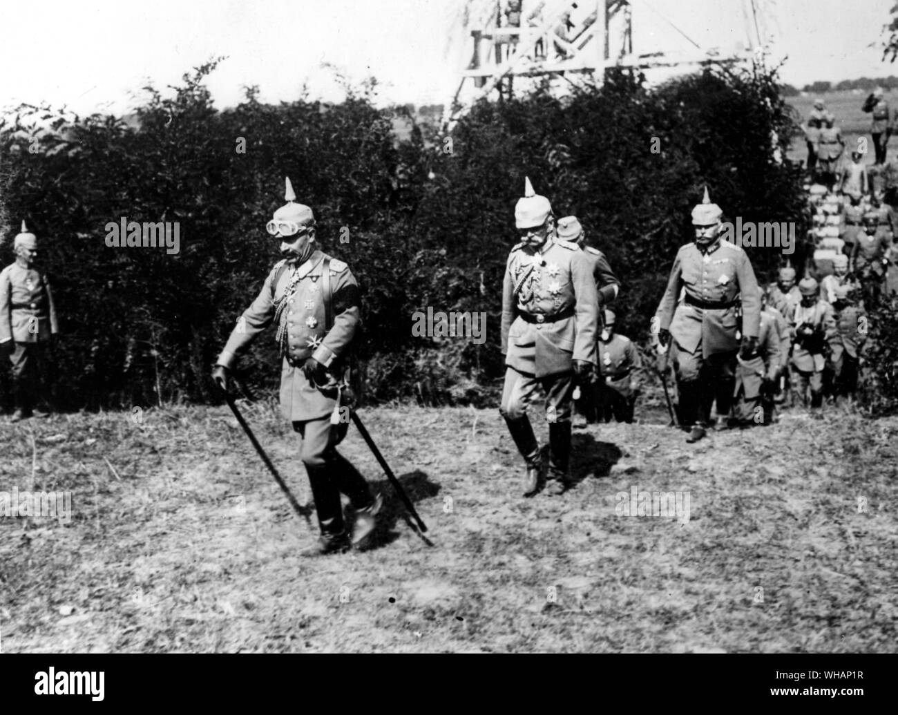 The Kaiser and Field Marshal von Mackensen returning from a visit to the Romanian oil wells at Campina, September 1917 Stock Photo