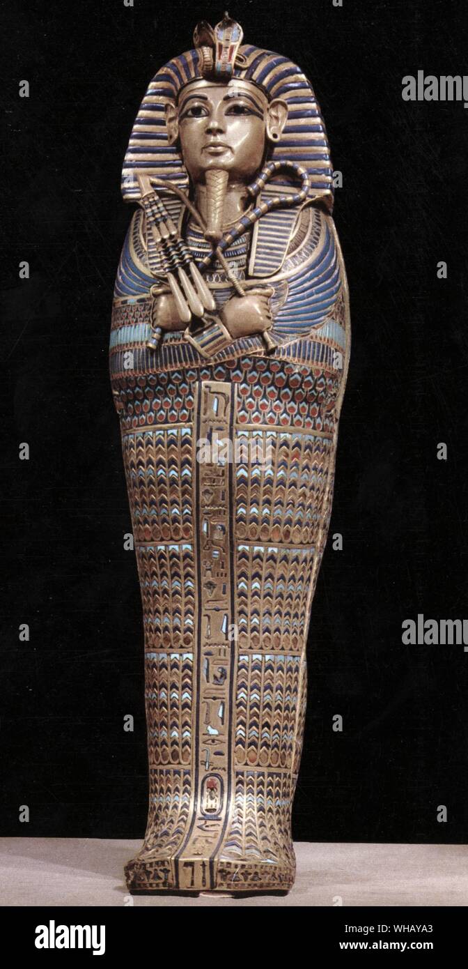 One of the four small, gold mummiform coffins placed in the canopic urns containing the king's viscera. Tukankhamen, by Christiane Desroches Noblecourt, page 162. Stock Photo