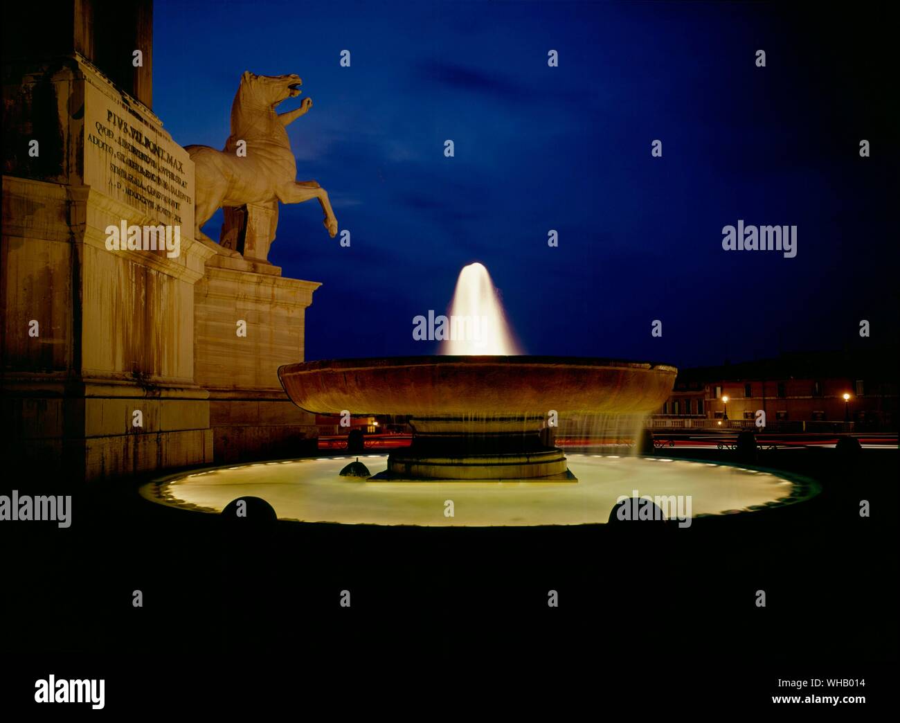 The Waters of Rome by H. V. Morton. Monte Cavallo Fountain. . Stock Photo