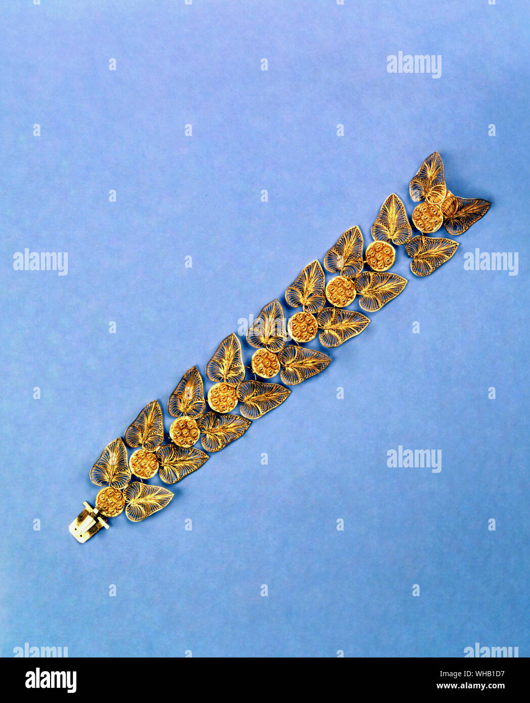 Antique Eastern gold filigree bracelet.. S. J. Phillips, London. Stock Photo