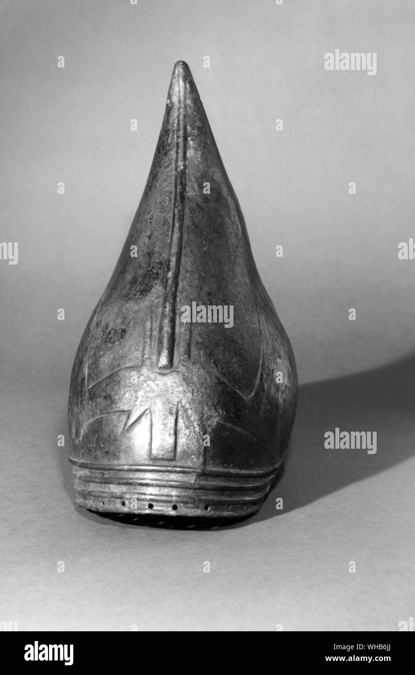 Uratu Helmet This Battle Helmet Comes From The Uratian Uratu Culture That Exited In Ancient Anatolia What Is Now Present Day Turkey The Uratians Were An Extensive Culture That Were First Referenced
