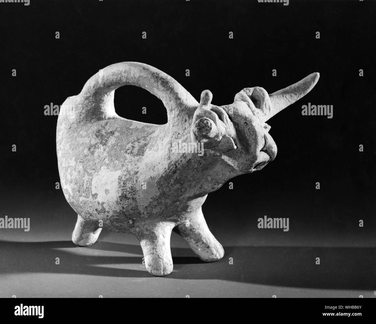 Pot in form of bull with athletes on horns . Clay rhyton from Koumasa , c 2200 BC Stock Photo