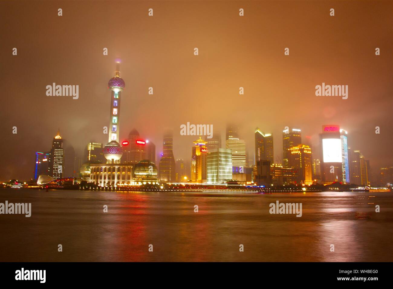 Big cities skyline hi-res stock photography and images - Alamy