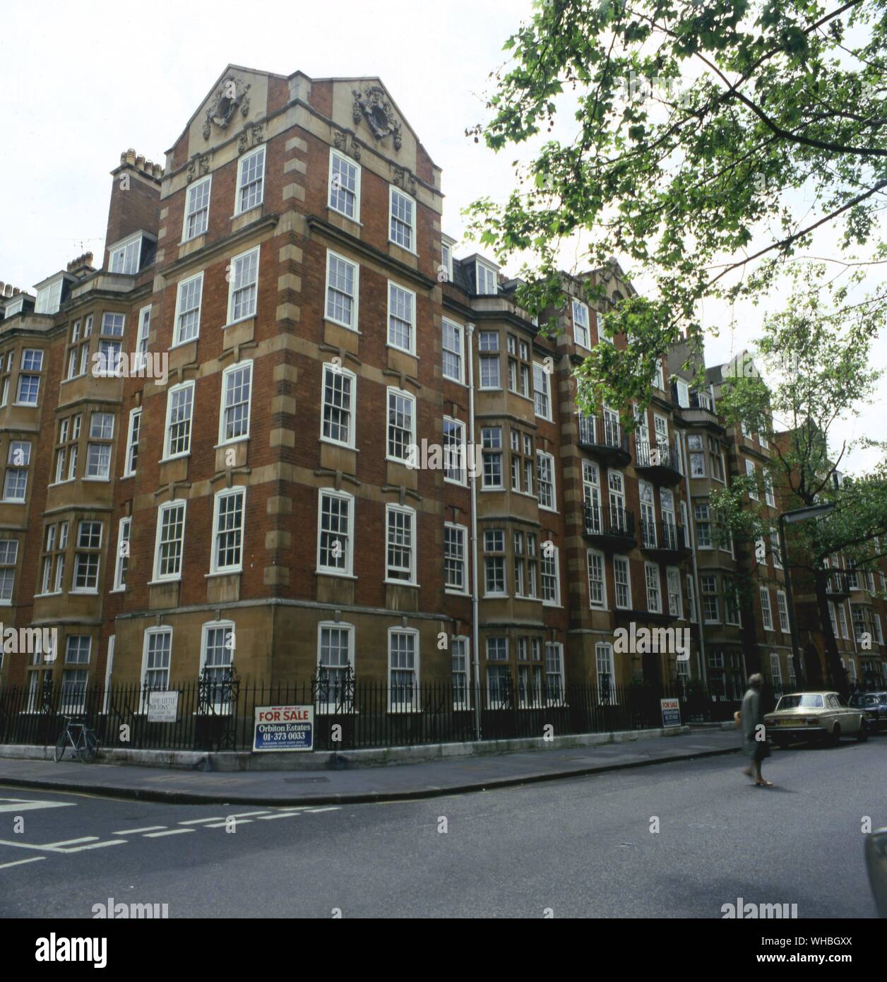 Coleherne Court, London SW5 - a large red-brick mansion block, split into several smaller blocks, which fronts Old Brompton Road, The Little Boltons and Redcliffe Gardens. It is one of the biggest mansion blocks in Kensington and is famous for being the home of Lady Diana Spencer, the late Princess of Wales, before her engagement to Prince Charles. Stock Photo