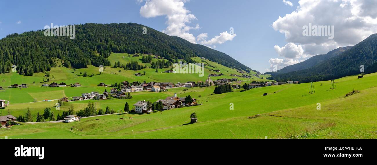 panoramic view across the mountain pass Kartitsch saddle in the Lesach valley Stock Photo