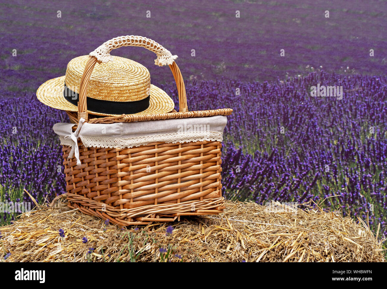 Vintage hay basket hires stock photography and images Alamy
