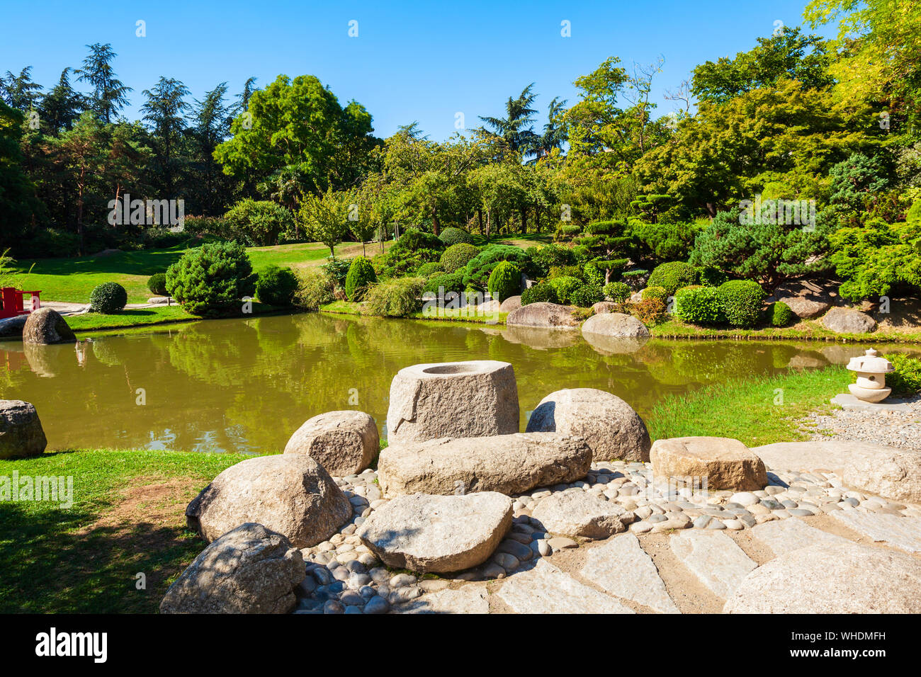 Jardin des Plantes is a public botanical garden in Toulouse city in