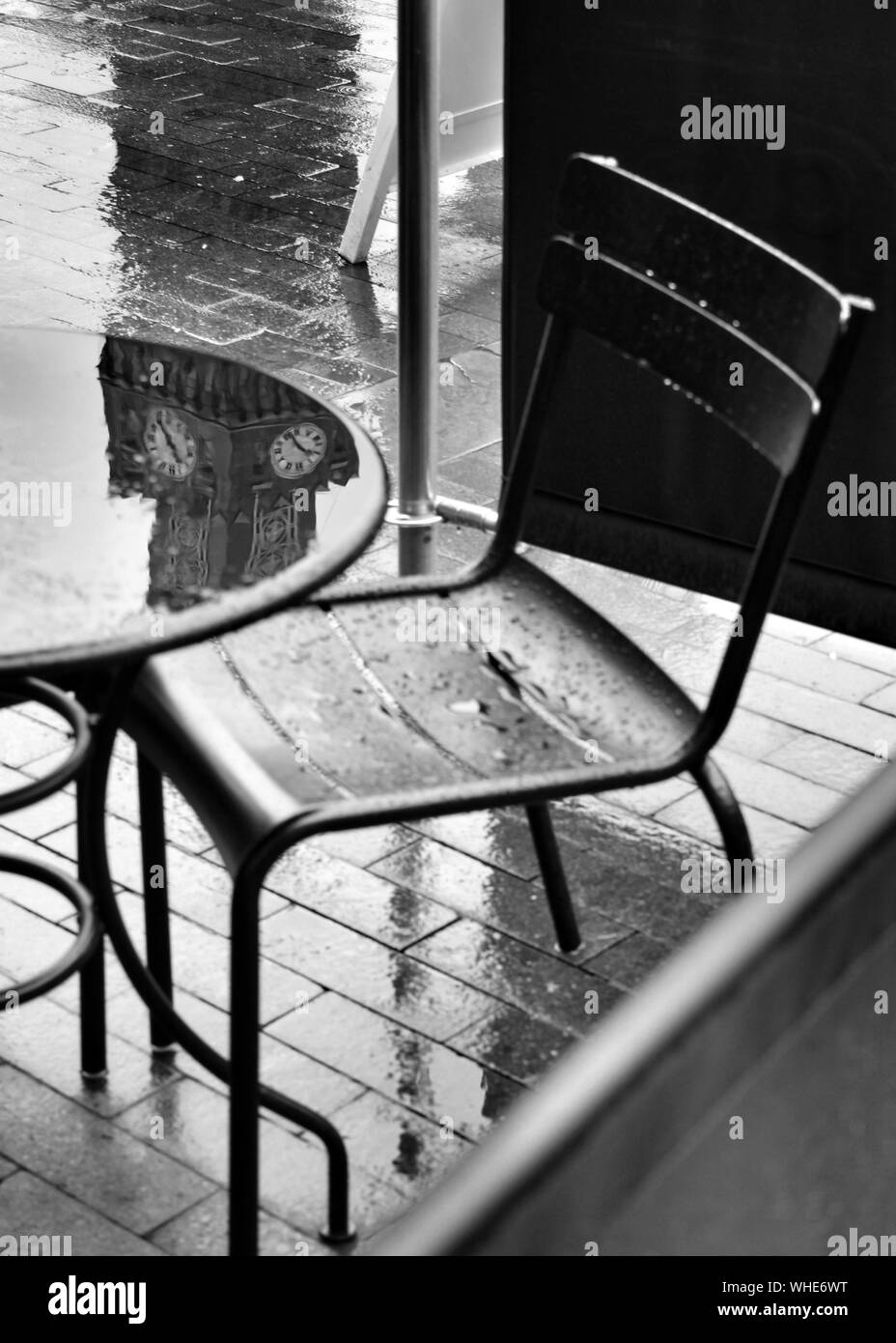 Tower table clock hires stock photography and images Alamy