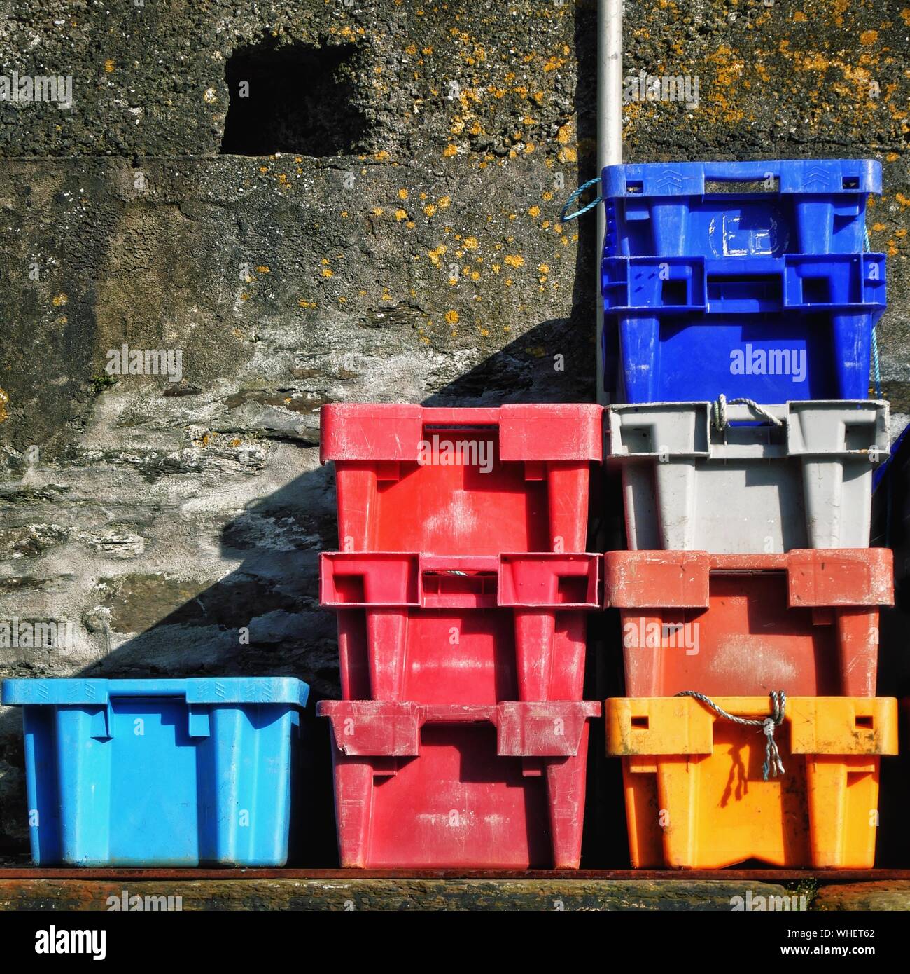 Wall of crates hi-res stock photography and images - Alamy