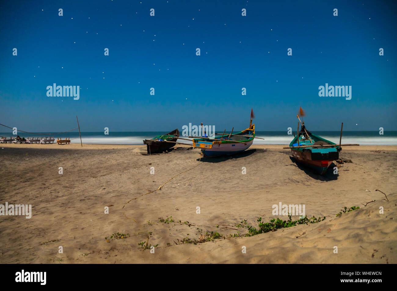 Fishing boat sunset goa india hi-res stock photography and images - Alamy