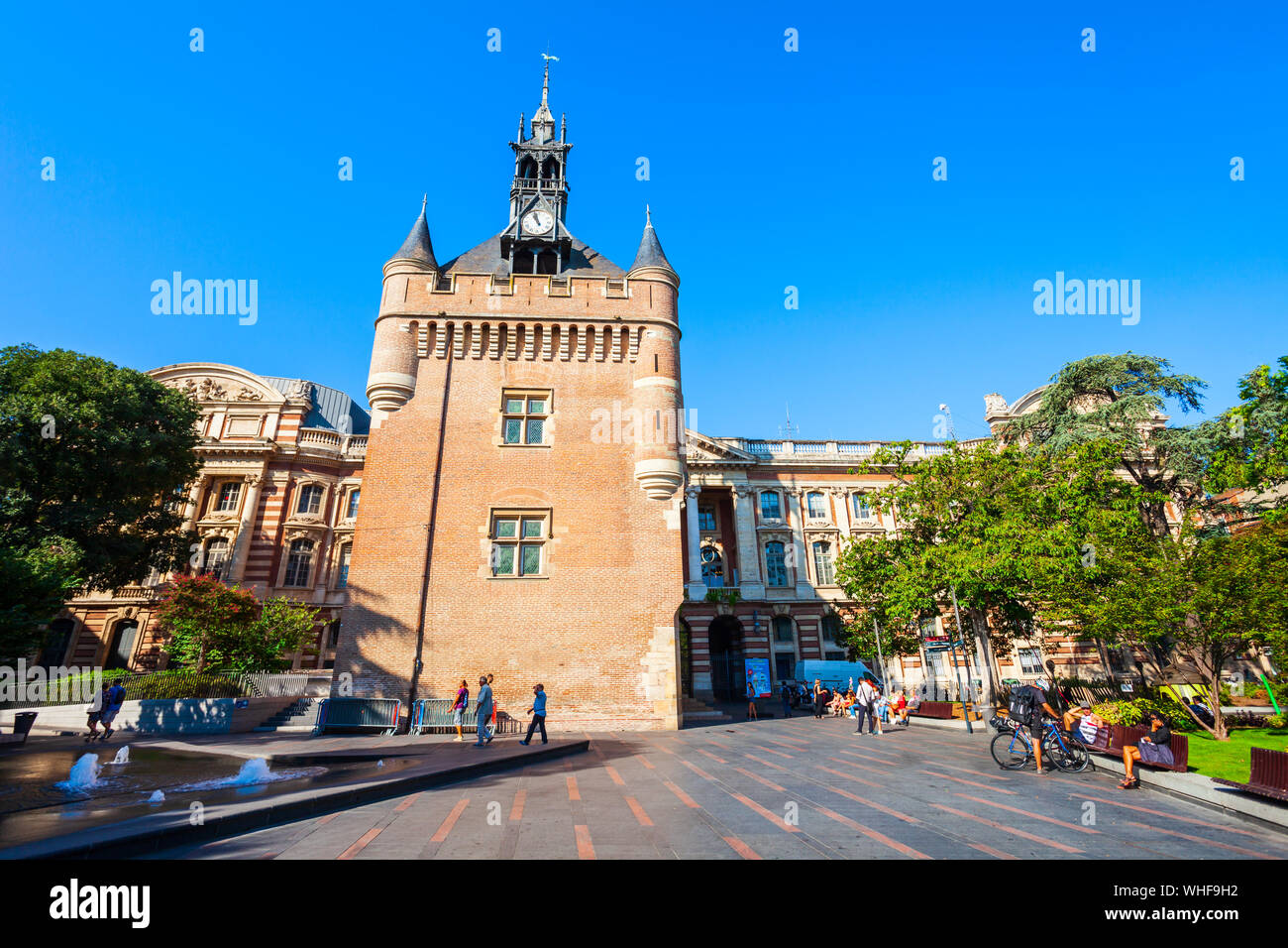 TOULOUSE, FRANCE - SEPTEMBER 20, 2018: Capitole Donjon or Medieval Dungeon tower at Place du Capitole, Toulouse. Now is Tourist Information Center off Stock Photo