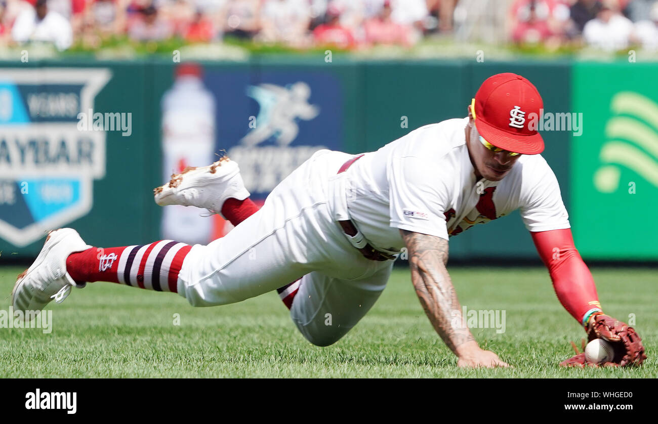 St Louis, USA. 02nd Sep, 2019. St. Louis Cardinals Kolten Wong makes a stop on a grounder hit by San Francisco Giants Alex Dickerson, in the first inning at Busch Stadium in St. Louis on Monday, September 2, 2019. Photo by Bill Greenblatt/UPI Credit: UPI/Alamy Live News Stock Photo