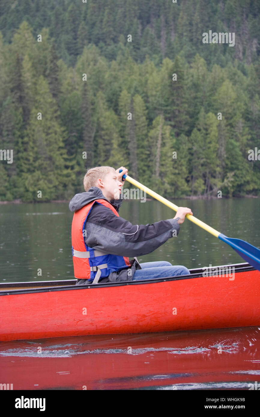 Boy canoeing hires stock photography and images Alamy
