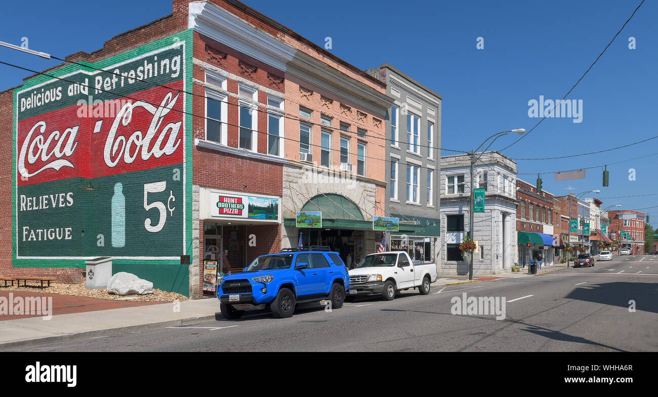 Mount airy, north carolina hires stock photography and images Alamy