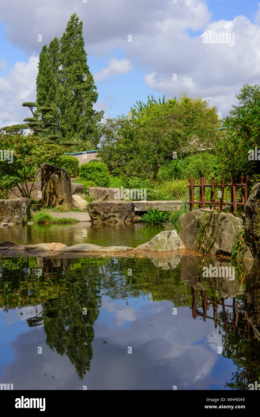 Japanischer Garten auf der Isle de Versailles in Nantes, Nantes, Isle de Versailles, Jardin Japonais - Nantes, Versailles Island, Japanese Garden Stock Photo
