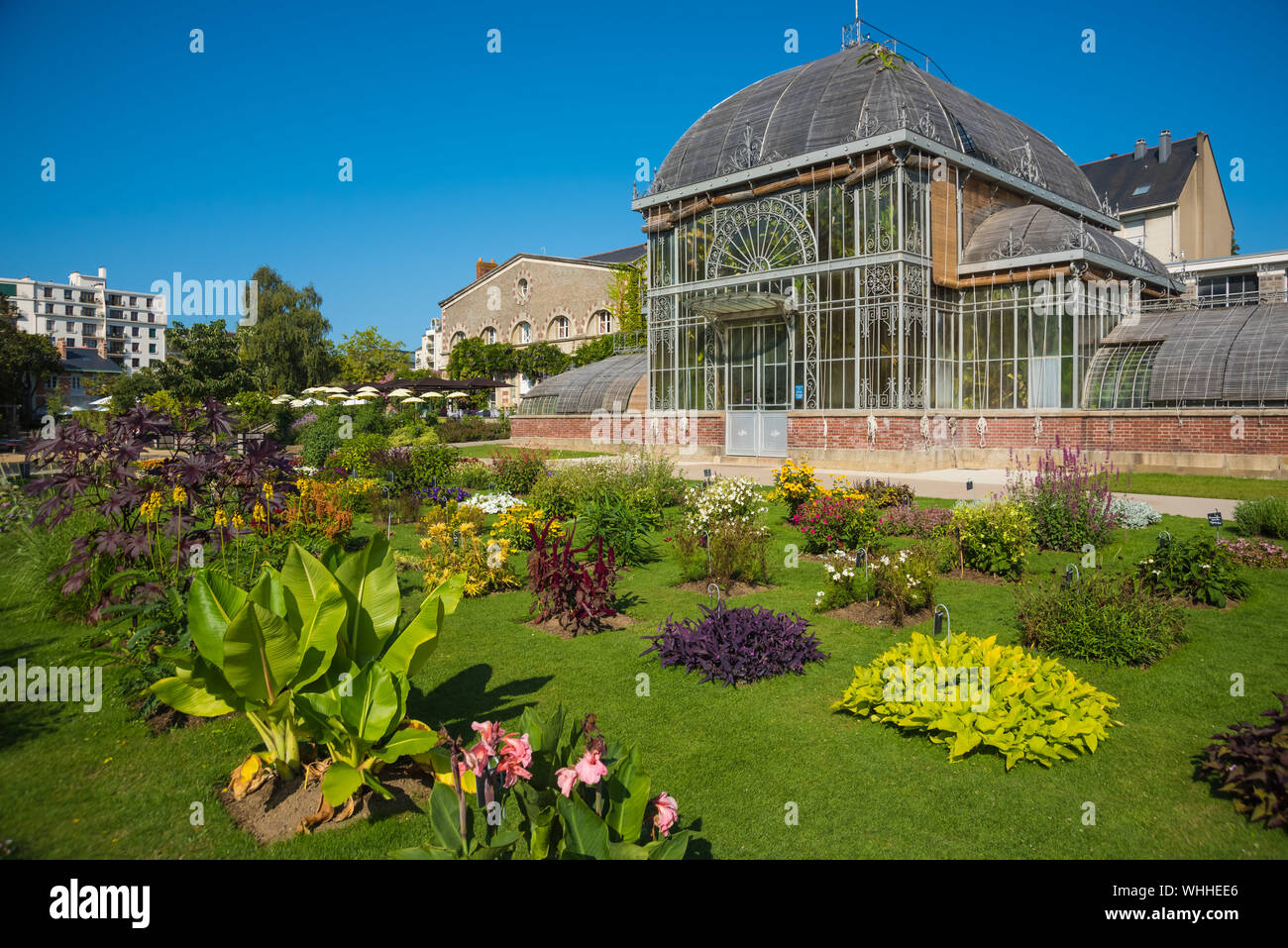 Nantes, Jardin des Plantes, historisches Gewächshaus Stock Photo