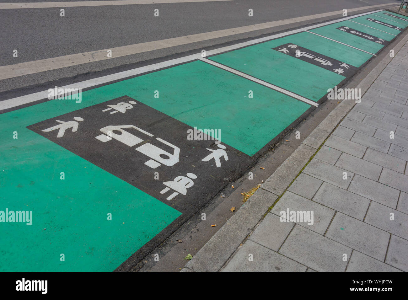Parkplatz Sharing High Resolution Stock Photography And Images Alamy