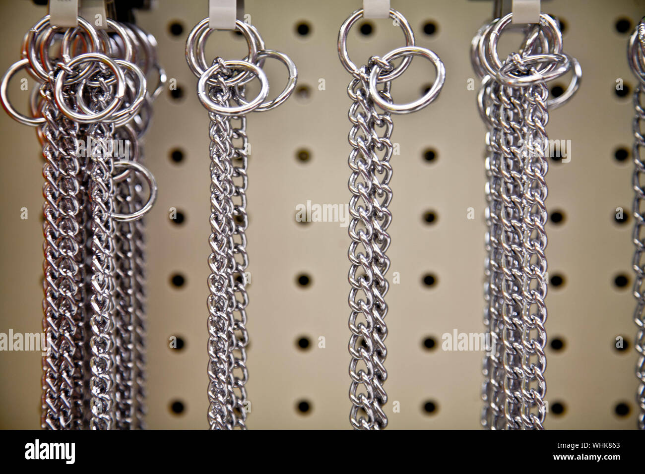 Hanging in chains hires stock photography and images Alamy