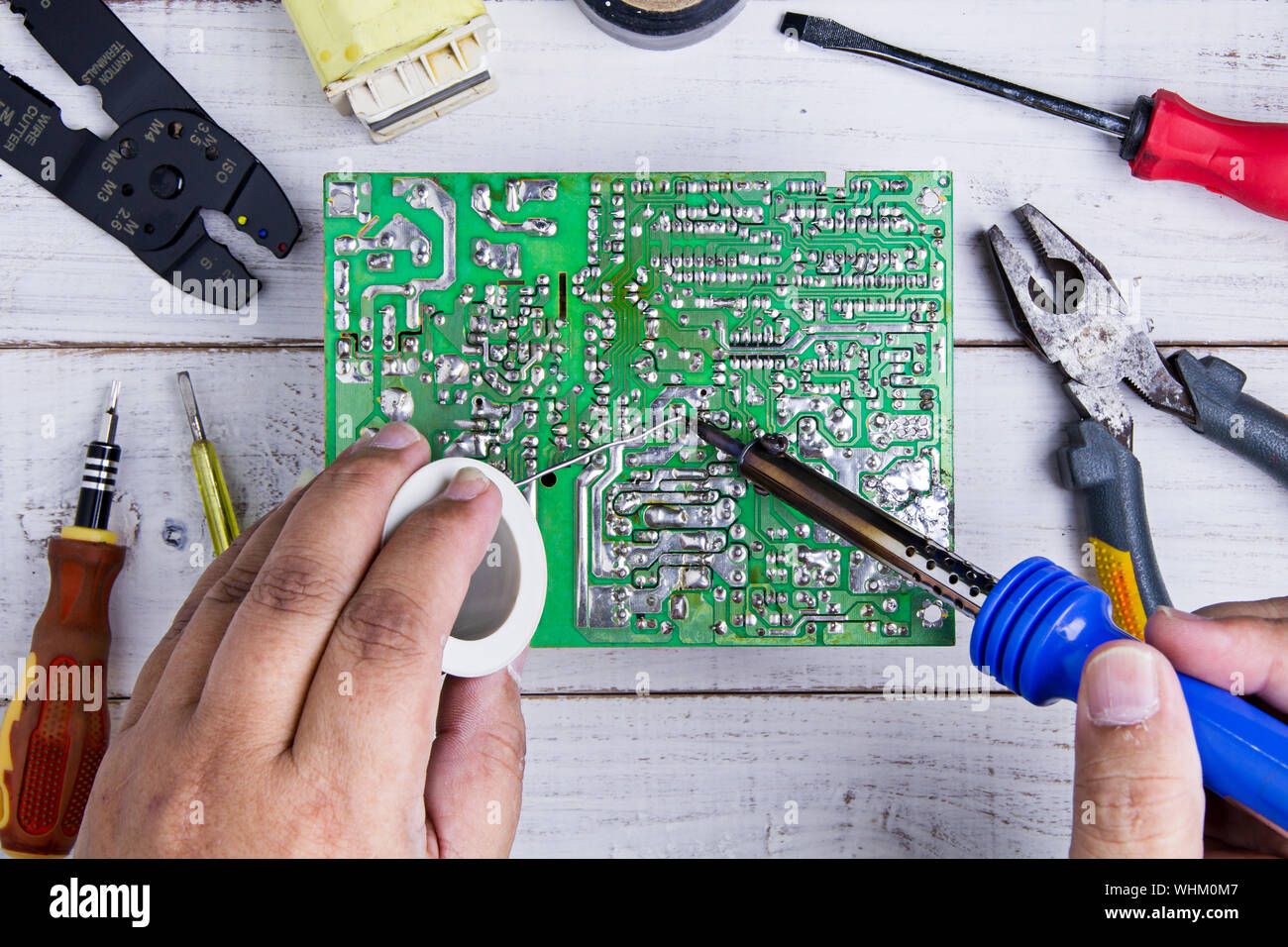 Soldering circuit board hires stock photography and images Alamy