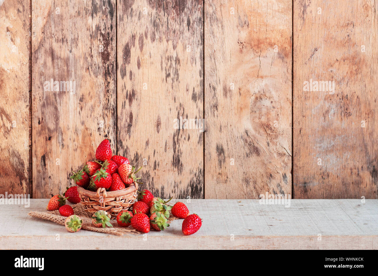 Still life with strawberries hi-res stock photography and images - Alamy