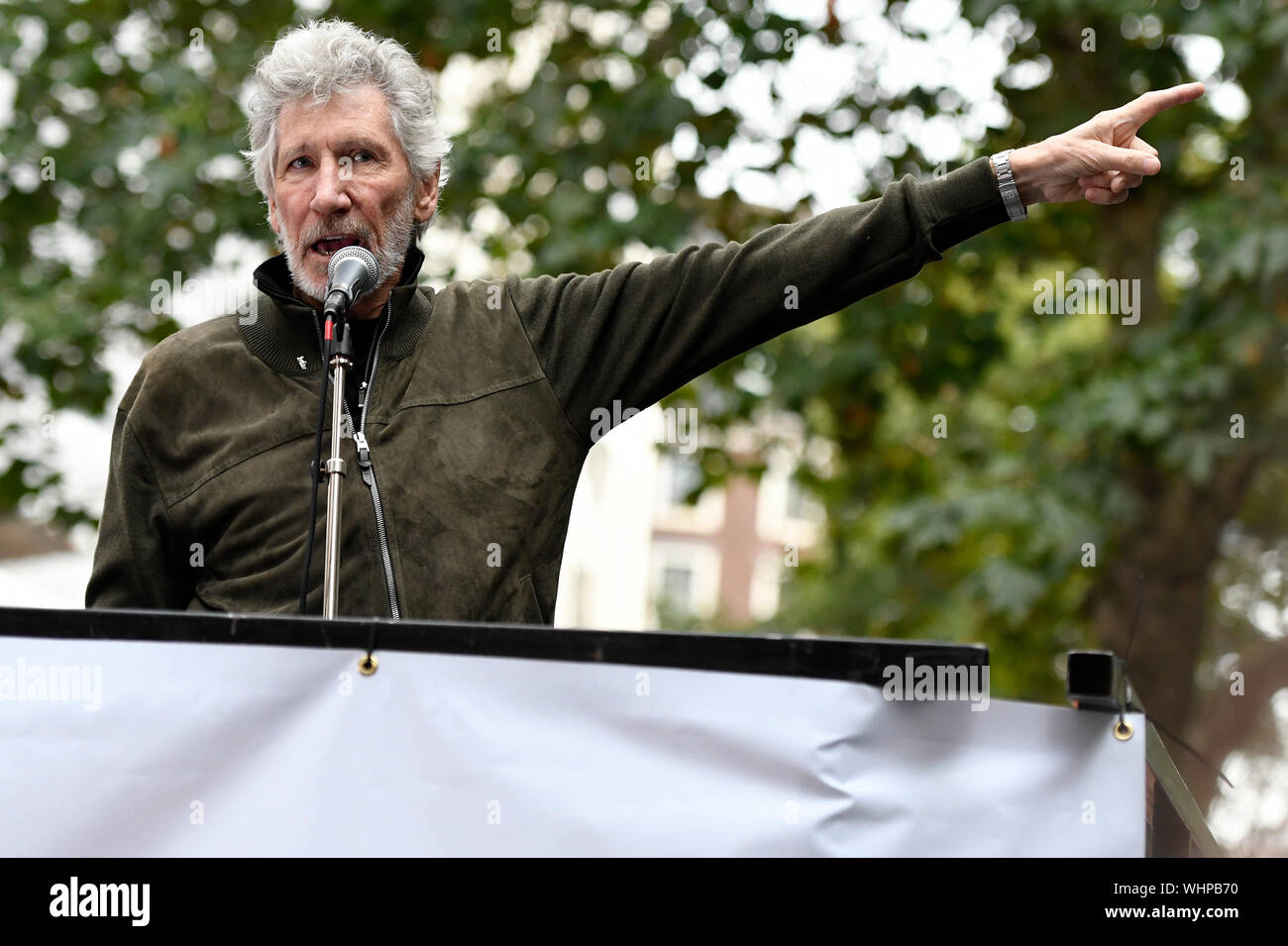 London, UK. 02nd Sep, 2019. Roger Waters speaks during the Don't Extradite Assange rally in London.Julian Assange supporters rally outside the British Home Secretary office building to demand the freedom of Assange and the no extradition to the US, during the rally, Roger Waters performed his Pink Floyd song Wish You Were Here, the journalist and documentary filmmaker John Pilger and Gabriel Assange gave a speech in solidarity with Julian Assange. Credit: SOPA Images Limited/Alamy Live News Stock Photo