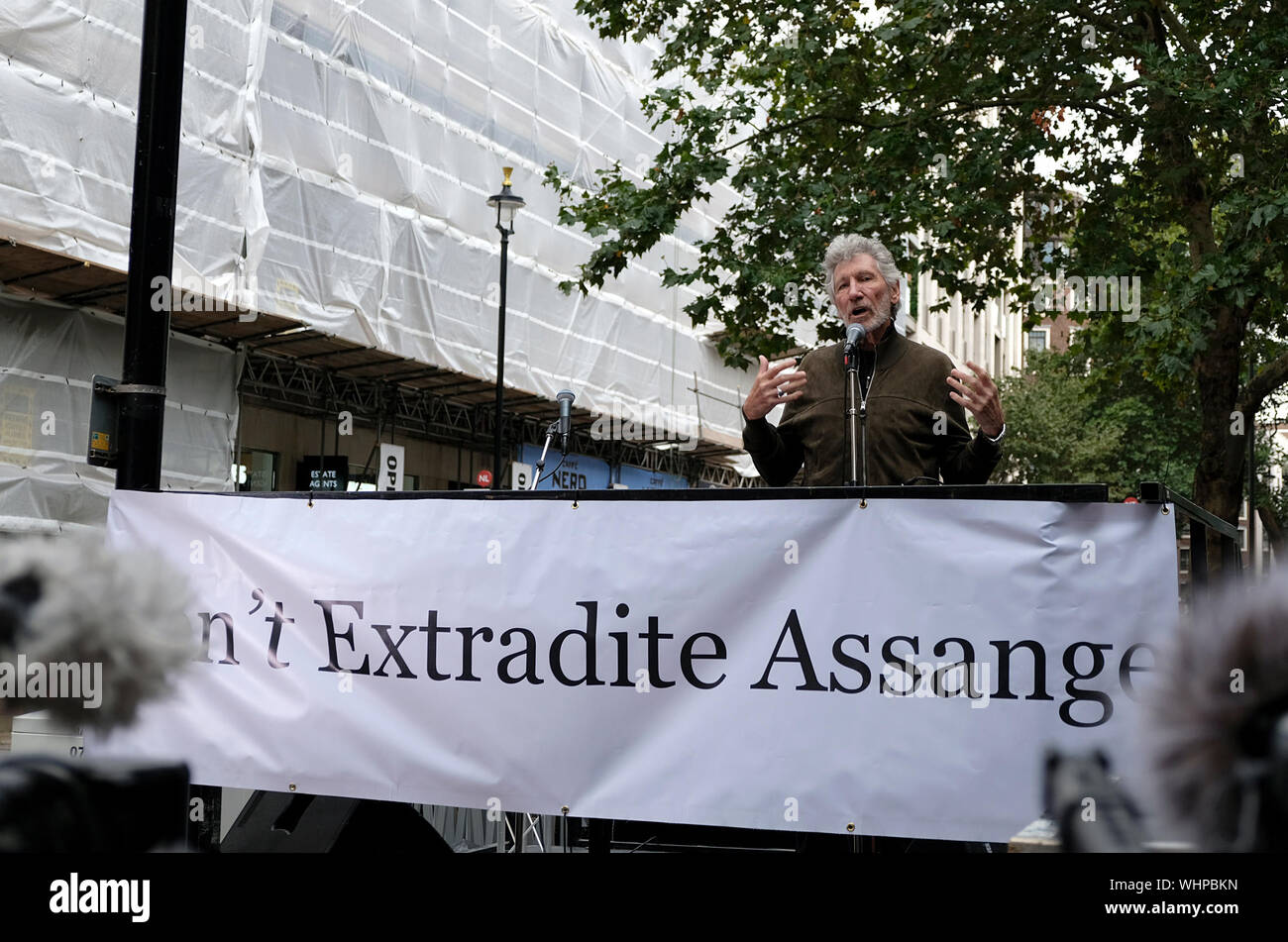 London, UK. 02nd Sep, 2019. Roger Waters speaks during the Don't Extradite Assange rally in London.Julian Assange supporters rally outside the British Home Secretary office building to demand the freedom of Assange and the no extradition to the US, during the rally, Roger Waters performed his Pink Floyd song Wish You Were Here, the journalist and documentary filmmaker John Pilger and Grabielle Assange gave a speech in solidarity with Julian Assange. Credit: SOPA Images Limited/Alamy Live News Stock Photo