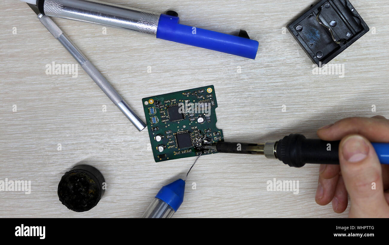 Soldering and circuit board hi-res stock photography and images - Alamy