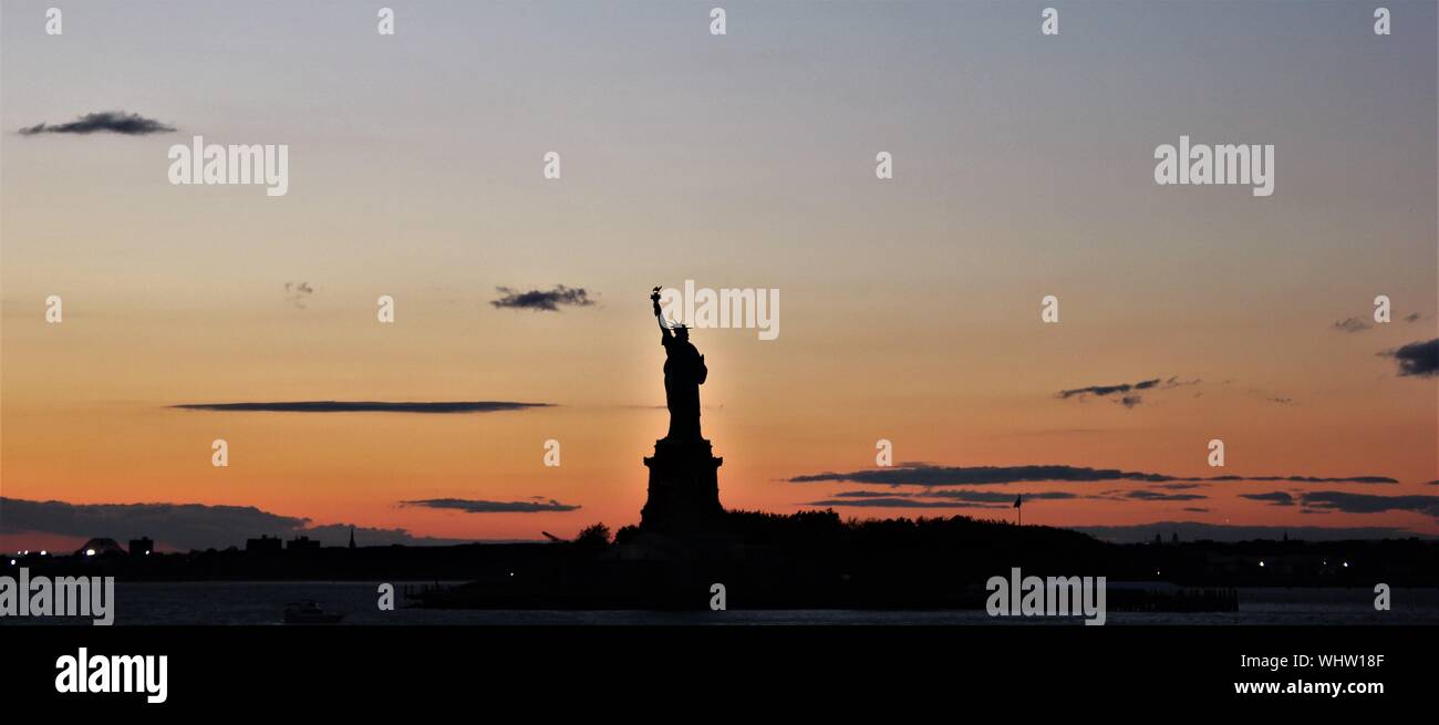 Statue Of Liberty Silhouette New York High Resolution Stock Photography ...