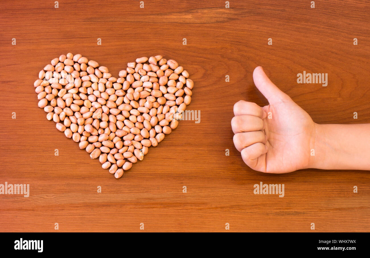 Heart health theme for better eating. Peanuts Stock Photo Alamy
