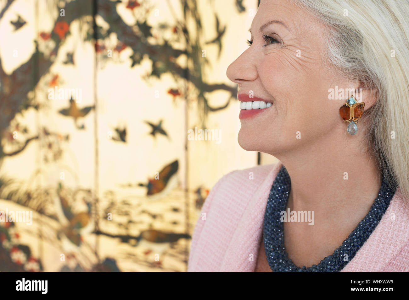 Closeup side view mature old hi-res stock photography and images - Alamy
