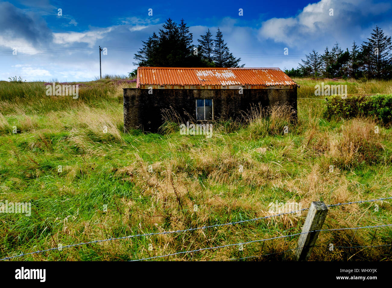 A ruined bothy in Lower Bayble, Point, near Stornoway on the island of Lewis, Outer Hebrides, Scotland Stock Photo