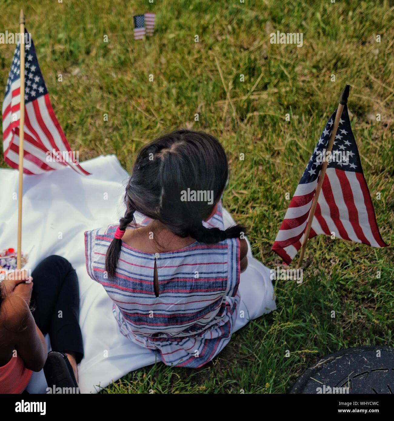 Holding american flags hi-res stock photography and images - Alamy
