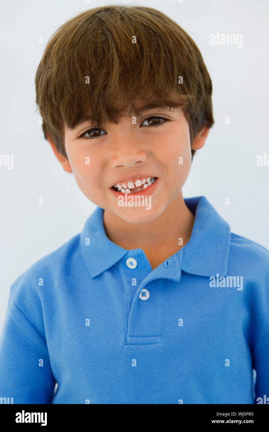 6 year old boy headshot hi-res stock photography and images - Alamy