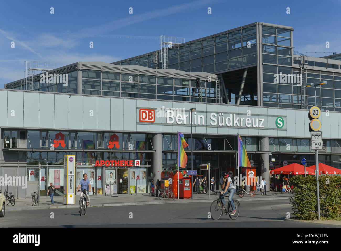 View, Outside, Outside, outside view, outside view, railway station, railway station construction, station building, station building, Berlin, Berlin- Stock Photo