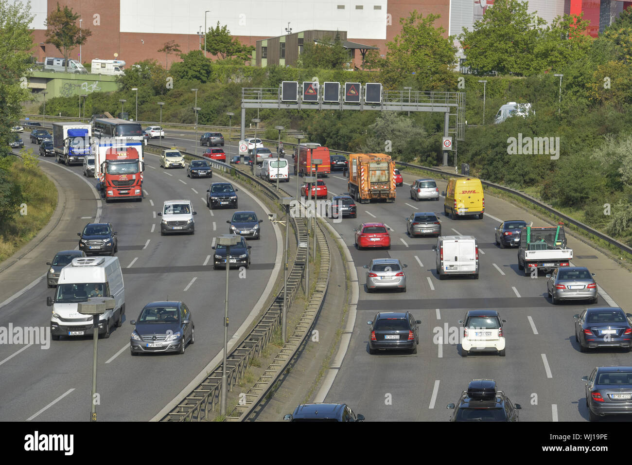 A 100, A100, car, highway, cars, motor traffic, Berlin, Germany, Saxon's dam, town highway, town ring, street, street, traffic, traffic, traffic, beau Stock Photo