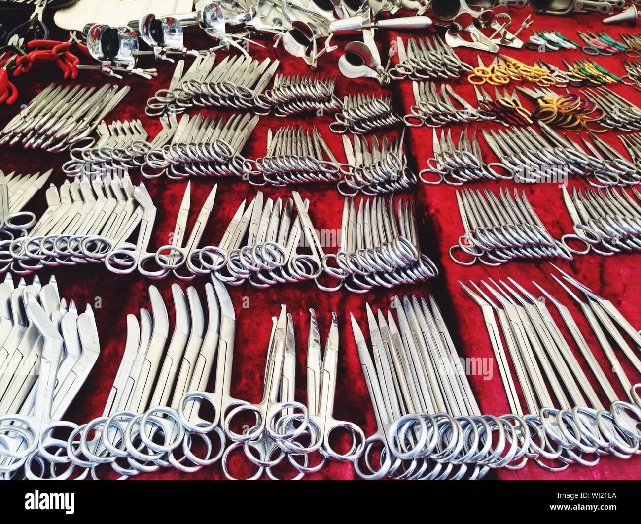 Display of scissors hi-res stock photography and images - Alamy