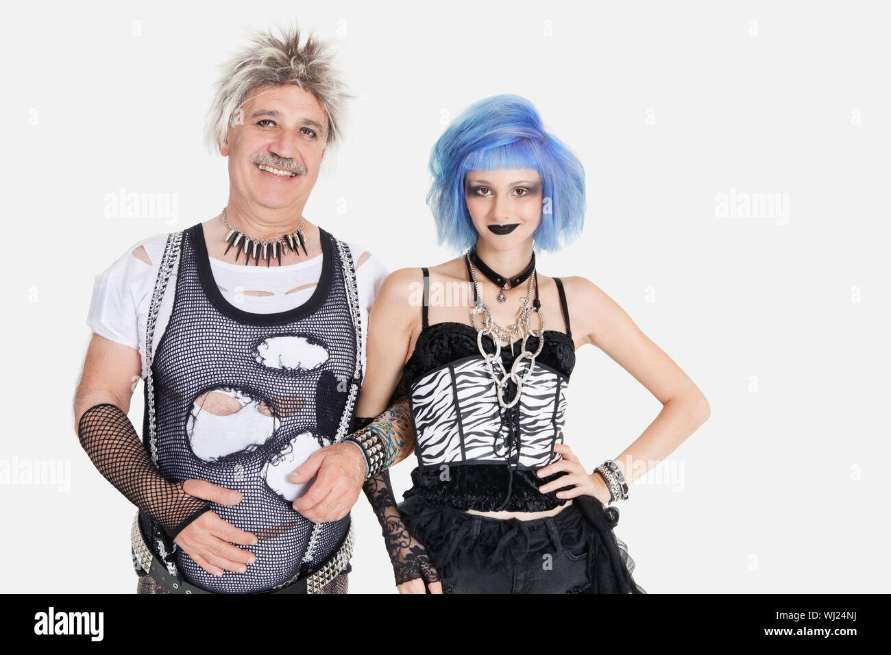 Habit punk femme sale