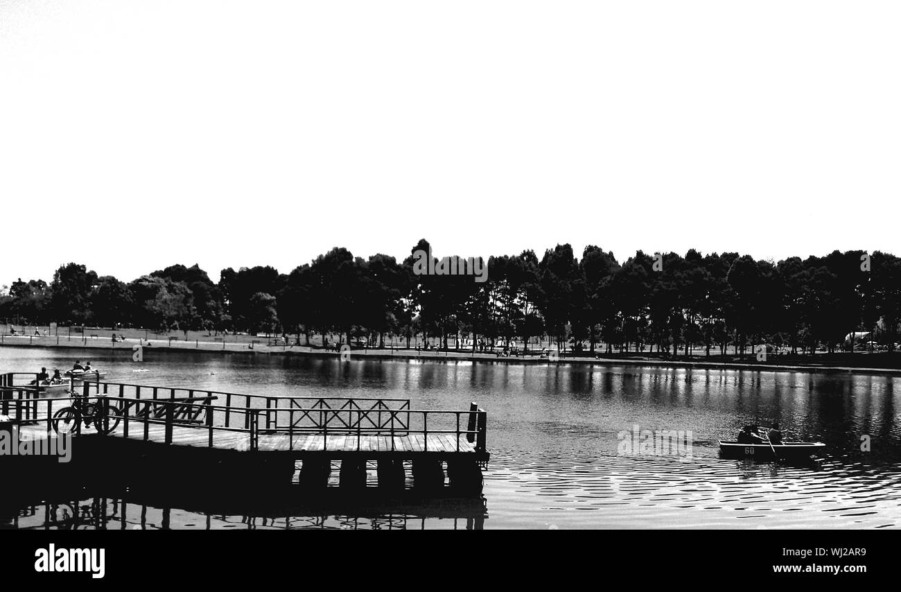 Men in rowing boat Black and White Stock Photos & Images - Alamy