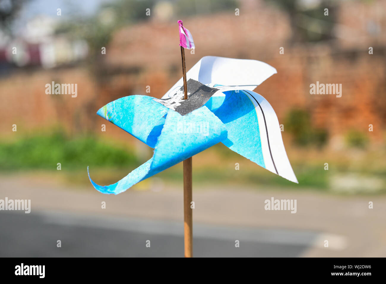 Paper pinwheel hi-res stock photography and images - Alamy