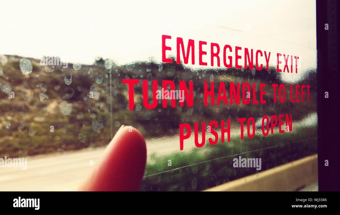 Emergency emergency personal hi-res stock photography and images - Alamy