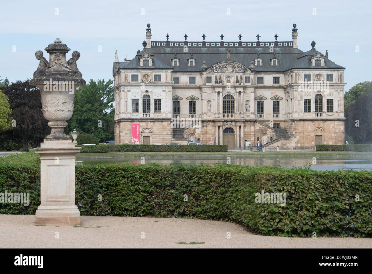 Dresden Germany 03rd Sep 2019 The Pond In Front Of The Palais