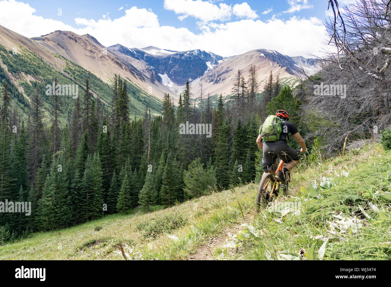 Man riding bike motion hi-res stock photography and images - Alamy