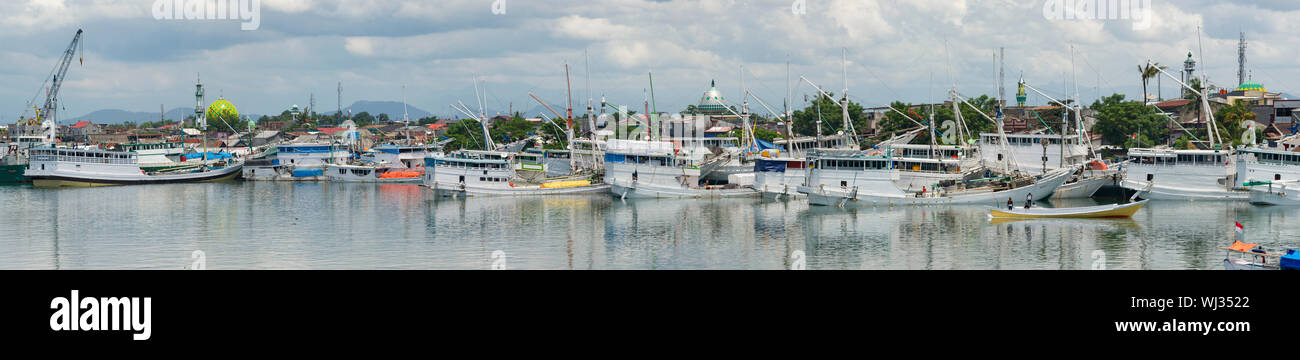 Pinisi in Paotere harbour, Makassar, Sulawesi, Indonesia, 2012 Stock Photo