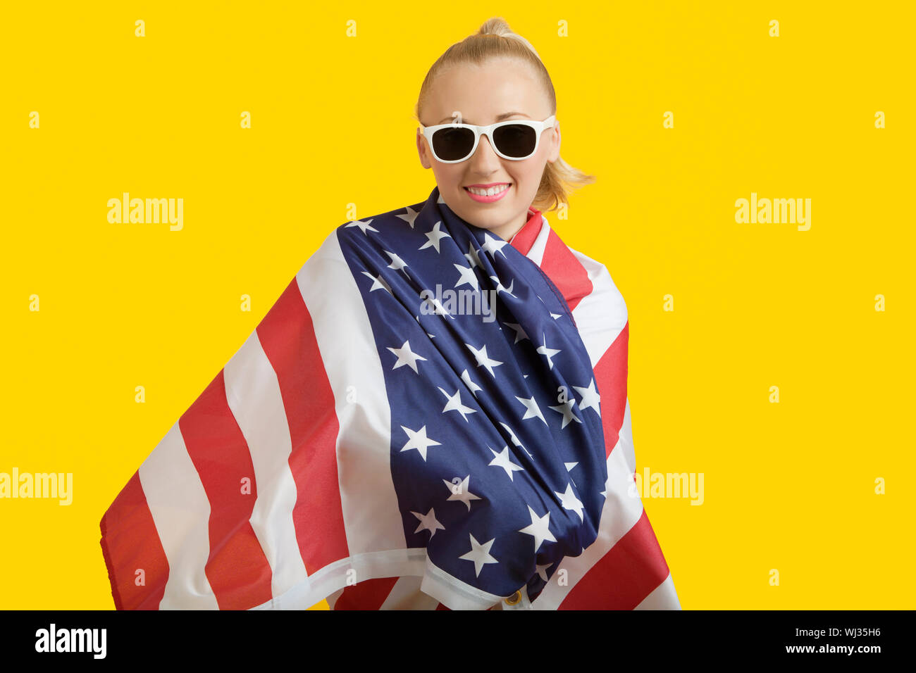 Back view woman american flag hi-res stock photography and images - Alamy