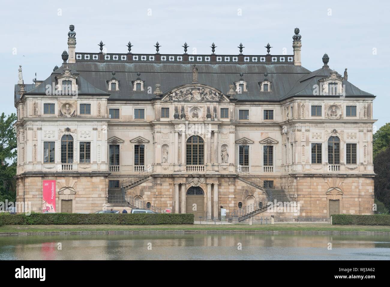 Dresden Germany 03rd Sep 2019 The Pond In Front Of The Palais