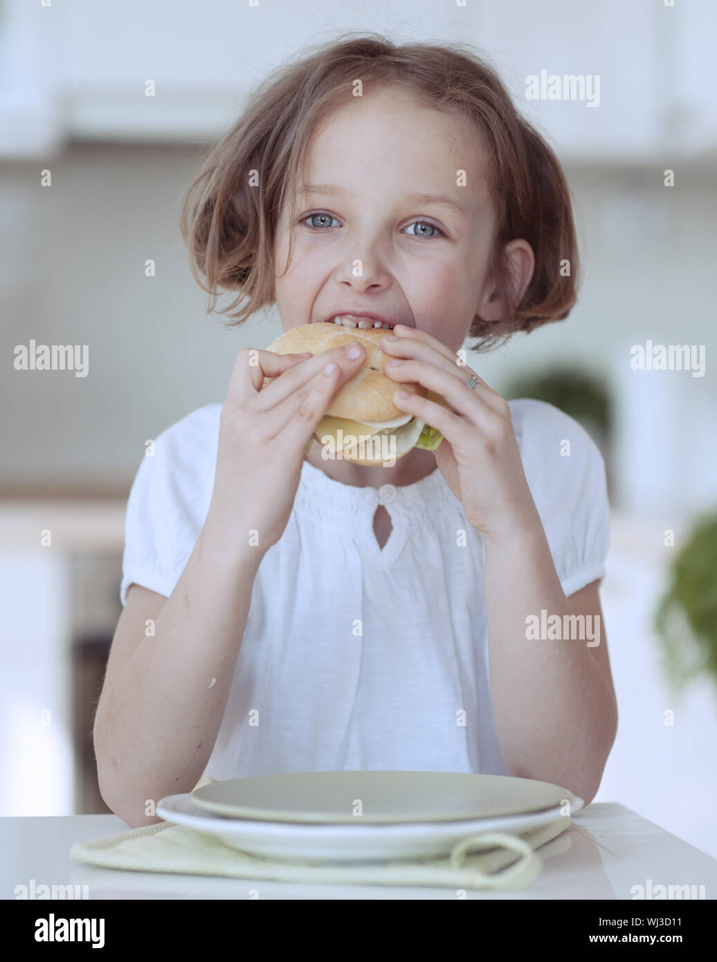 Teen eating healthy sandwich hires stock photography and images Alamy