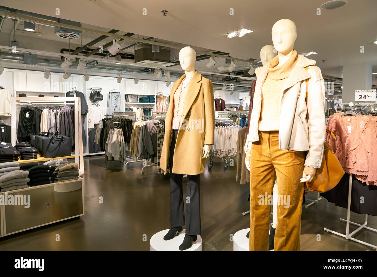 ZURICH, SWITZERLAND - CIRCA OCTOBER, 2018: apparel on display at H&M store  in Zurich International Airport Stock Photo - Alamy