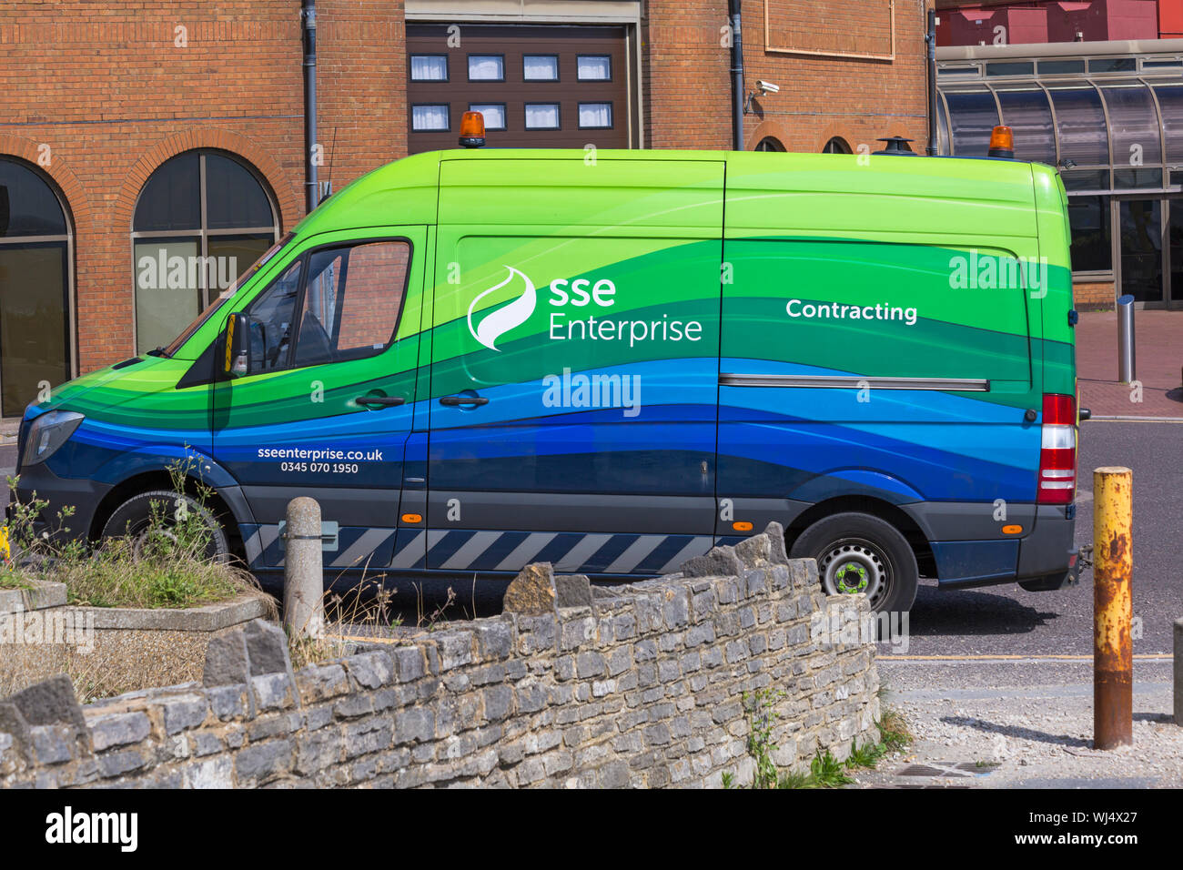 Sse enterprise contracting van hires stock photography and images Alamy