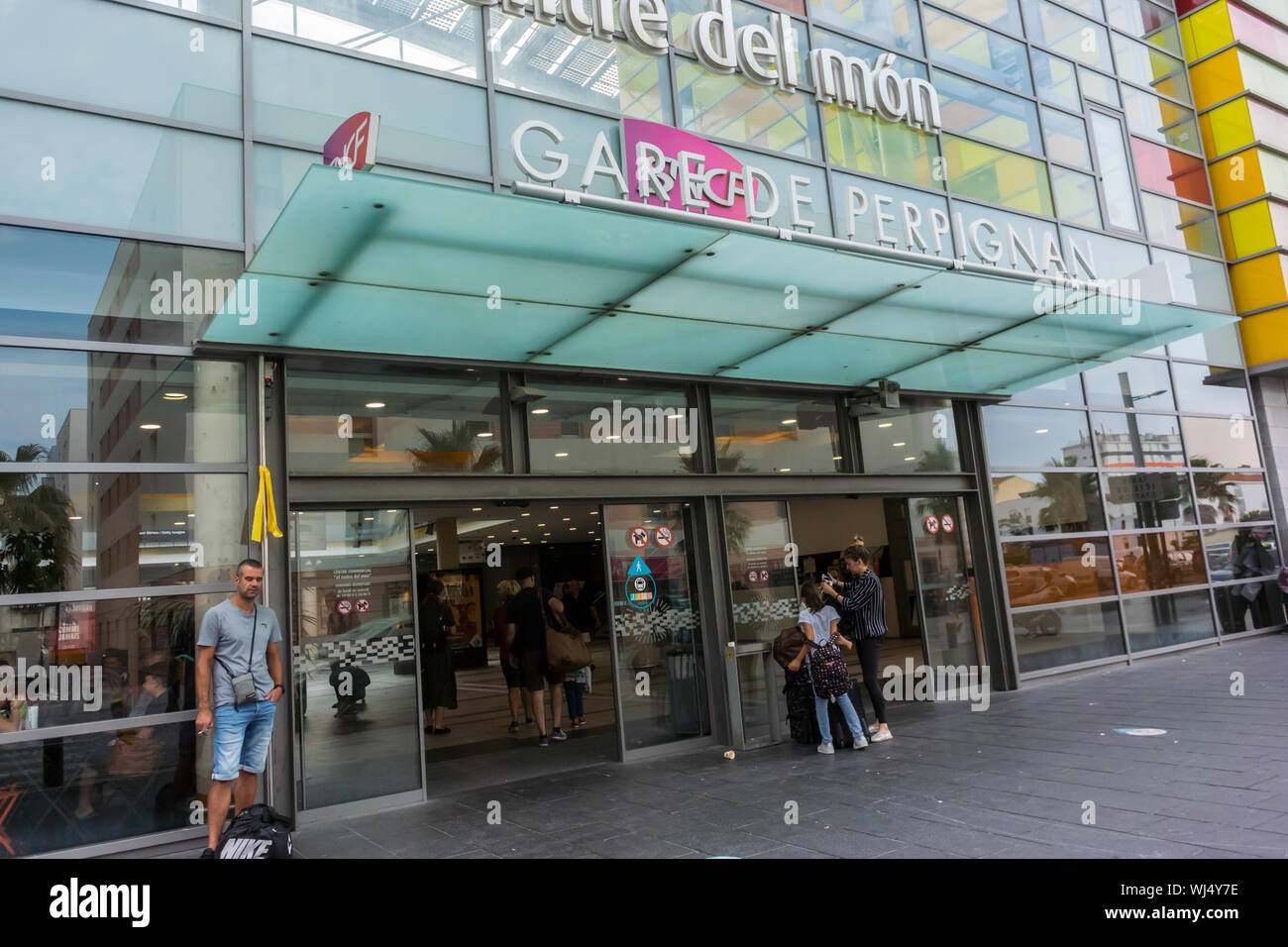Perpignan railway station hires stock photography and images Alamy